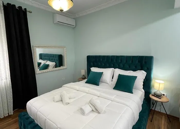 Franci's No3 شقة *