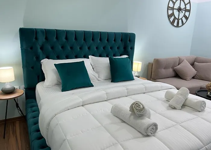 Franci's No3 شقة تيرانا