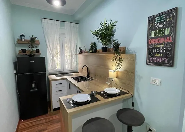 Franci's No3 地拉那