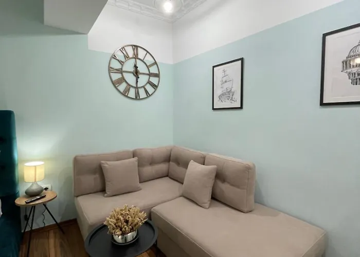 Franci's No3 * Tirana