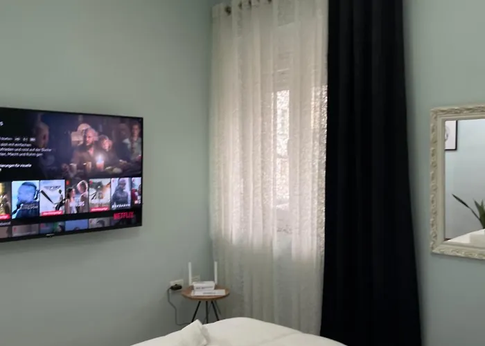 Franci's No3 * 地拉那